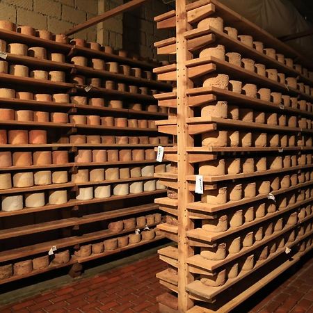 La Meiro Castelmagno Luaran gambar