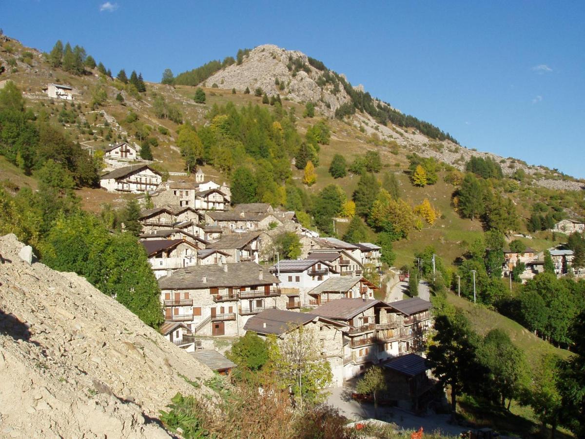 La Meiro Castelmagno Luaran gambar